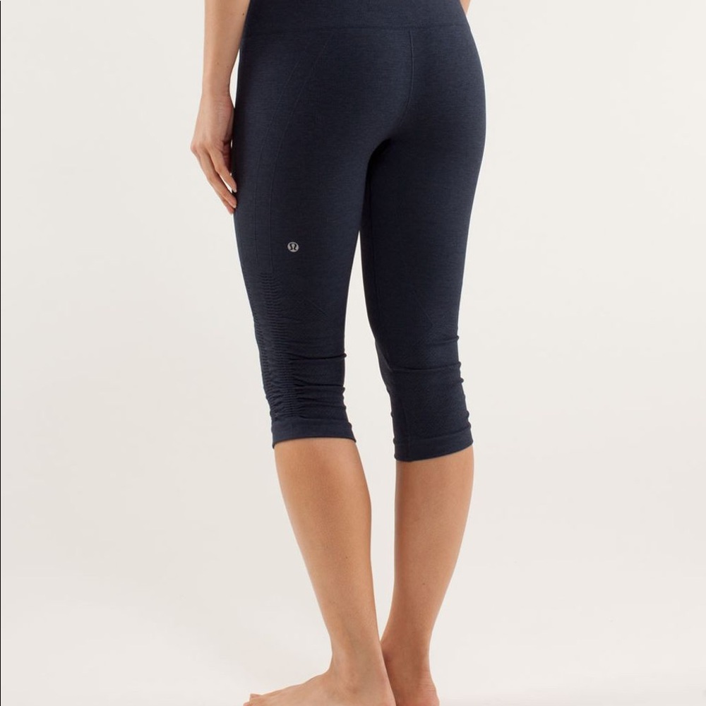 In the Flow Cropped Lululemon Leggings